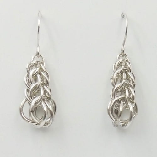 Click to view detail for DKC-1000 Earrings, graduated persian weave